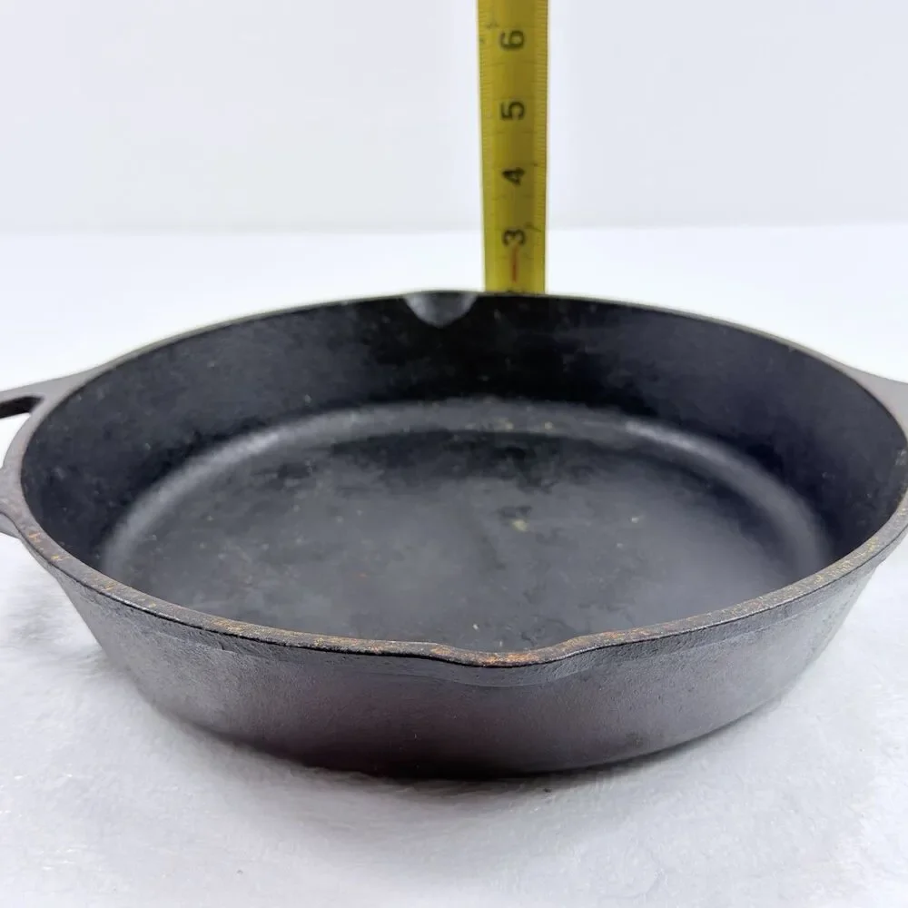 Vintage Lodge Cast Iron Skillet 8SK Heat Ring Double Handle 10